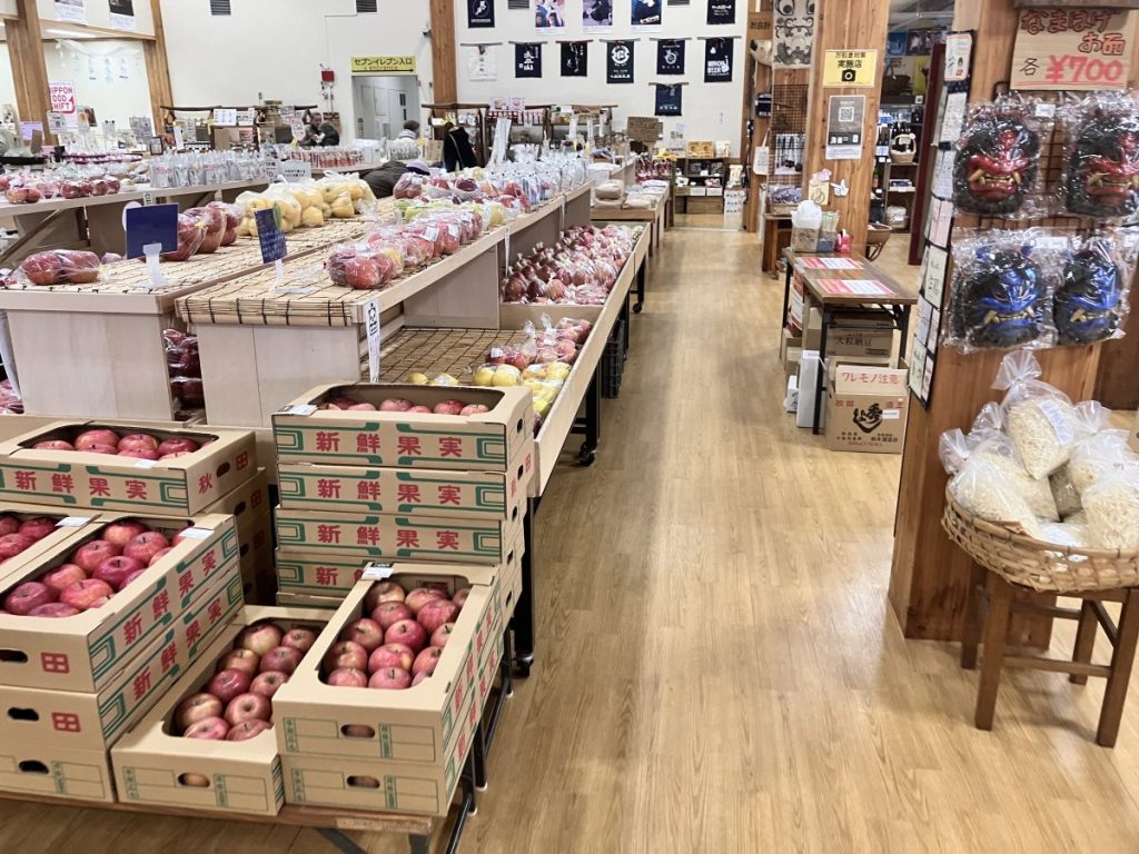 ふれあい直売十文字の冬の店内の様子